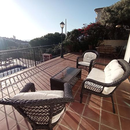 Apartamento En Villa Con Piscina Малага Екстер'єр фото
